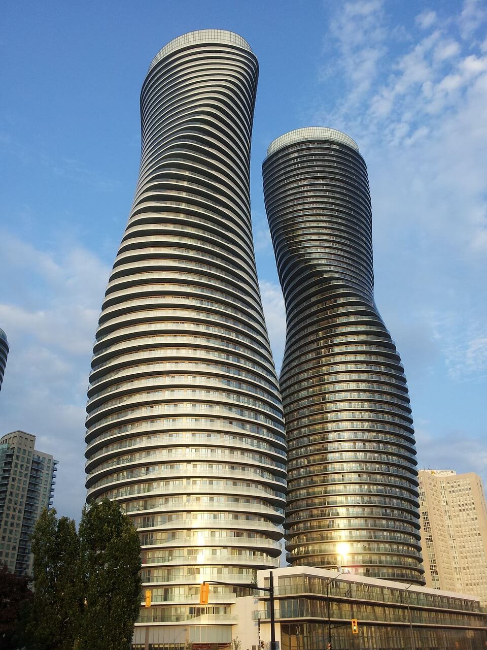 mississauga high rise